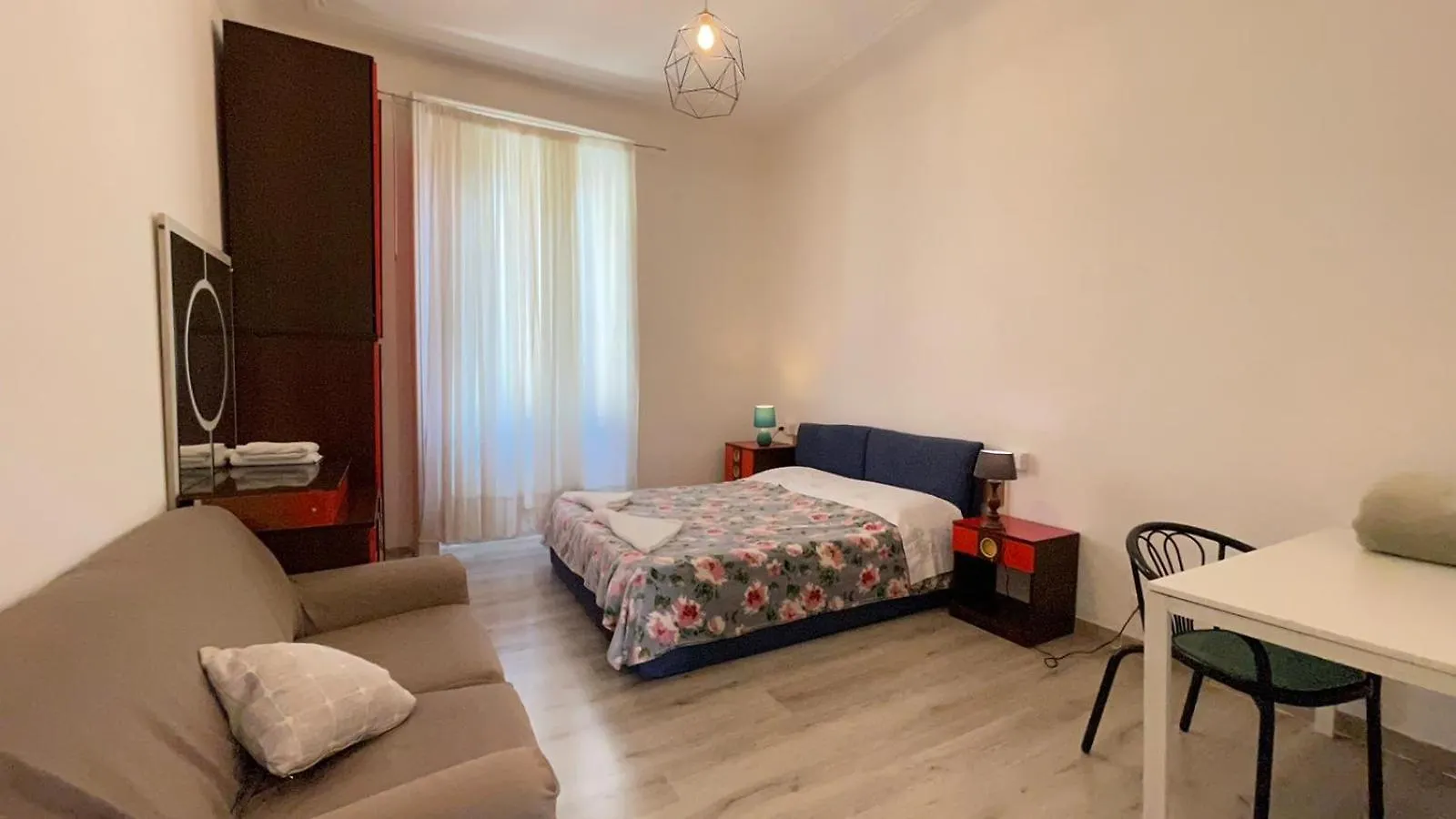 Homestay House In The City Center-Casa Nel Centro Della Citta Apartment Milan Italy